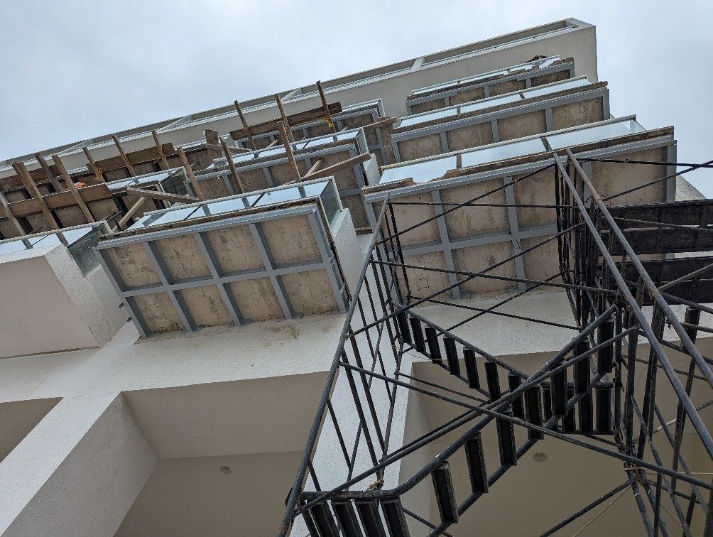 Balcones reparados del Hotel Westin Regina