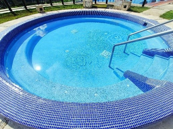 Jacuzzi renovado con veneciano en el Westin Lagunamar